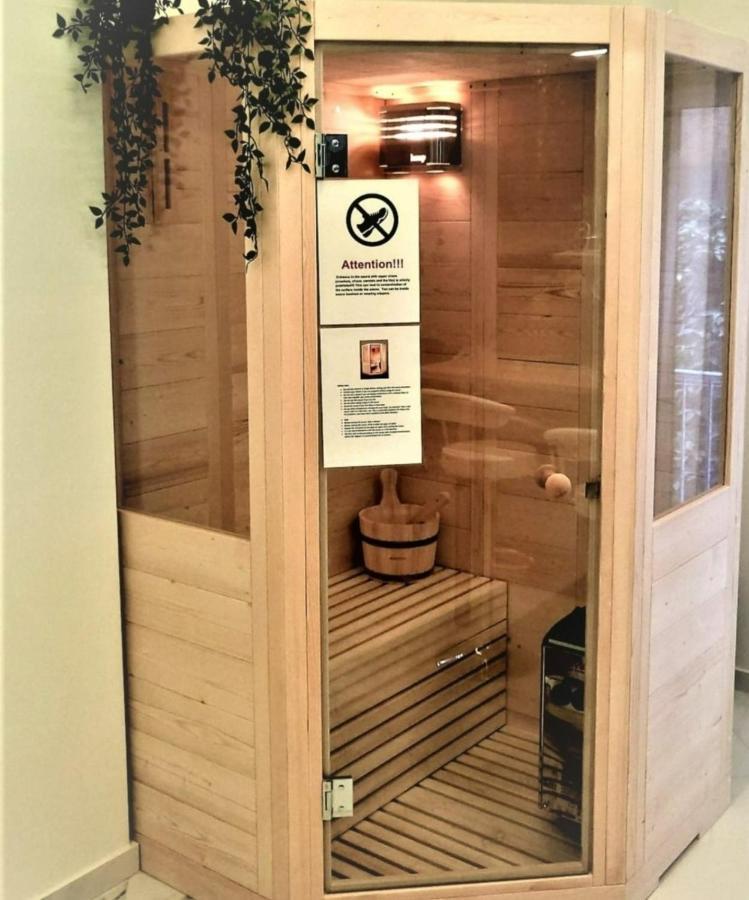 Romantic Deluxe Svite Wise Jacuzzi And Sauna Афины Экстерьер фото